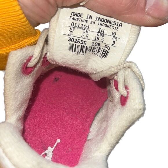 Vintage Michael Air Jordan Retro White & Pink Baby Toddler Sneakers Size 3 - Picture 7 of 8